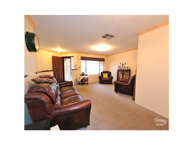 33A Welland Way, Beechboro WA 6063