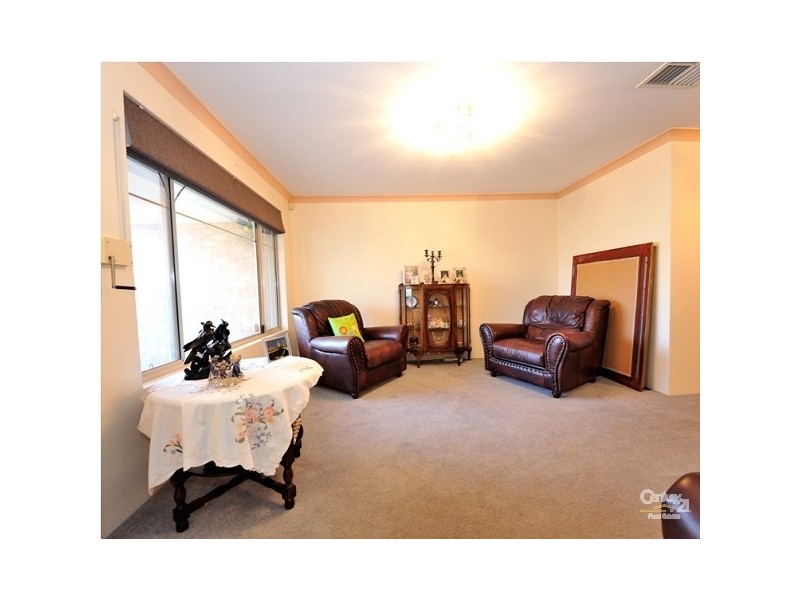 33A Welland Way, Beechboro WA 6063