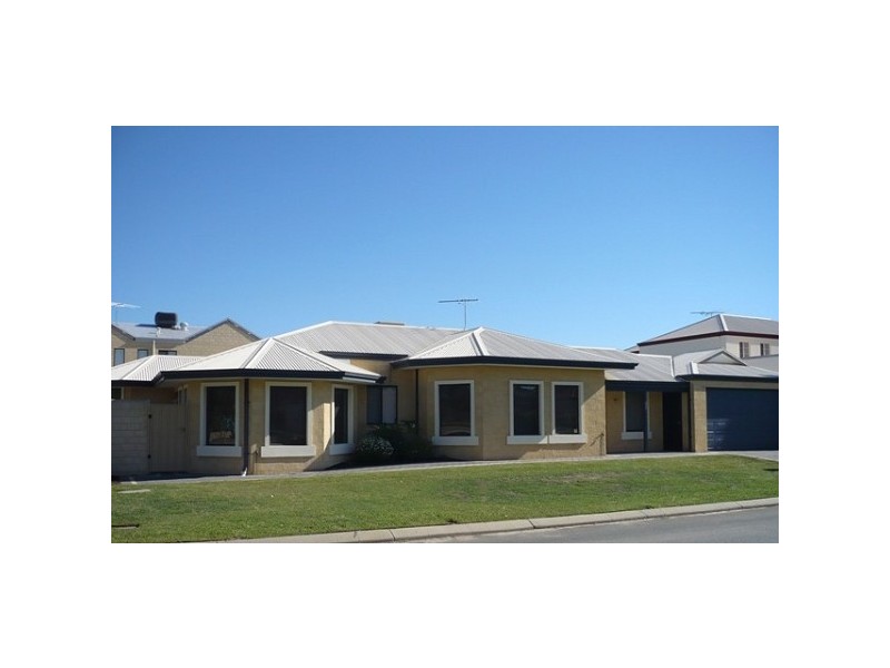 68 Wright Crescent, Bayswater WA 6053