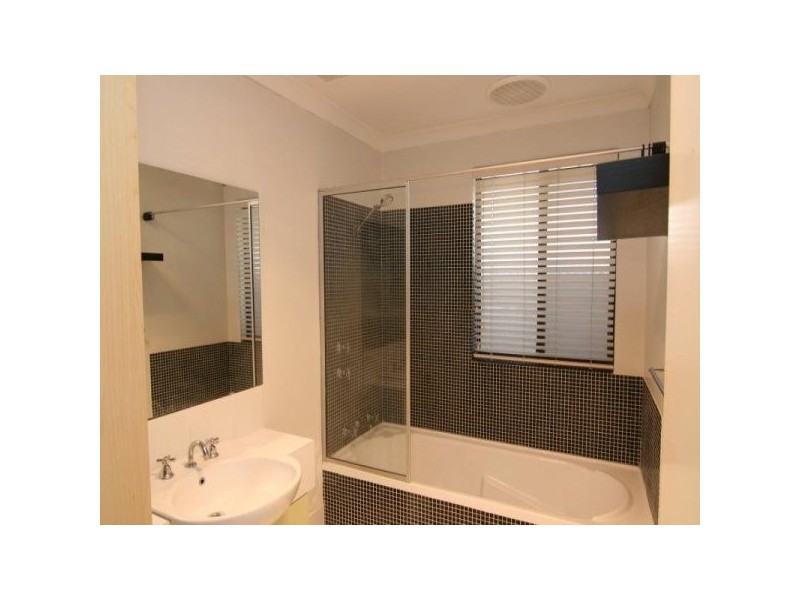 68 Wright Crescent, Bayswater WA 6053