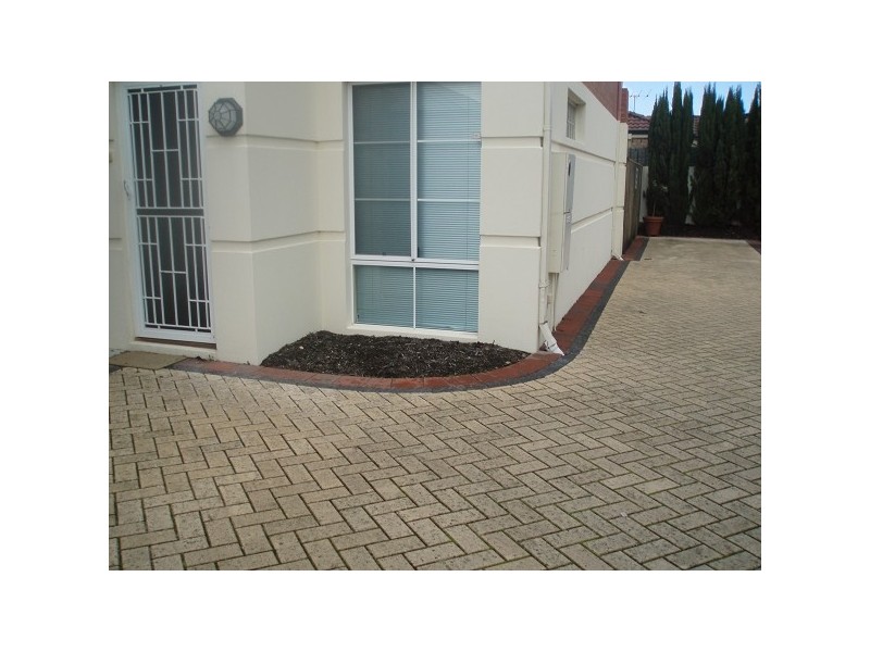 2/1 Waverley Street, Dianella WA 6059