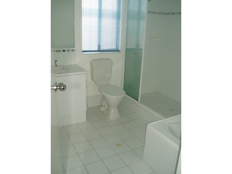 2/1 Waverley Street, Dianella WA 6059