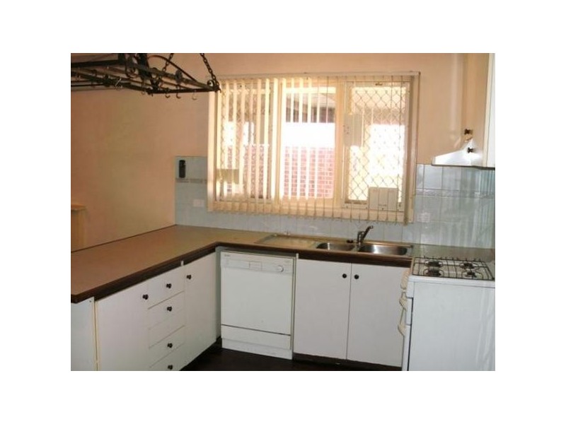 17 Poynings Street, Westminster WA 6061