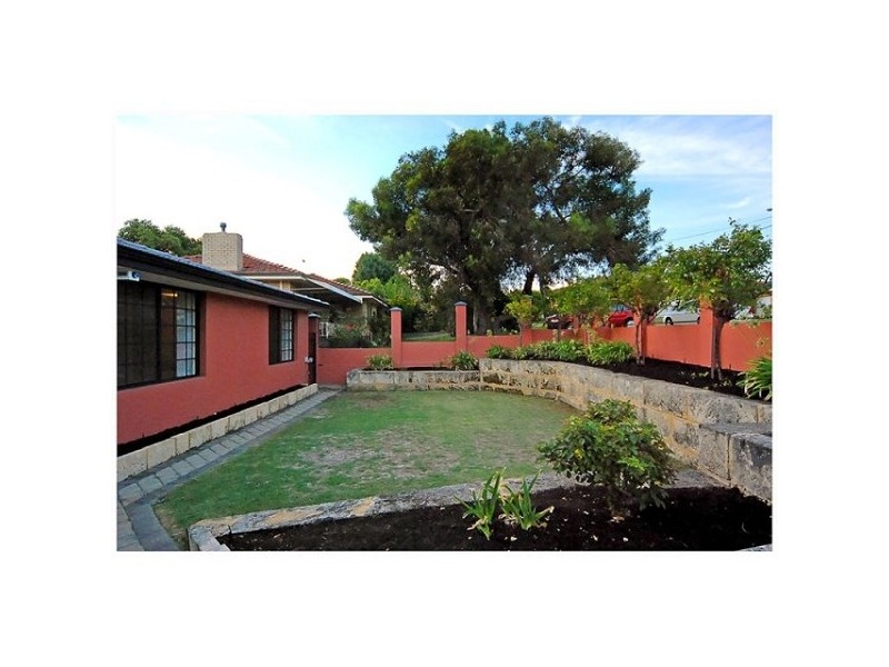 34 Elabana Crescent, Dianella WA 6059