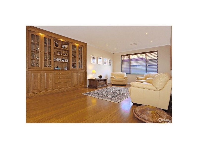 30 Rochester Way, Dianella WA 6059