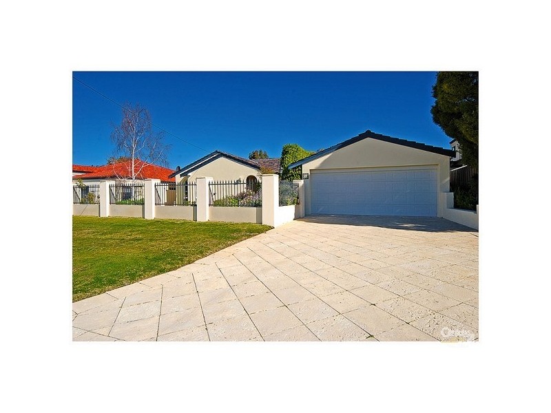 30 Rochester Way, Dianella WA 6059