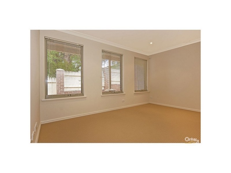 13a The Strand, Bayswater WA 6053