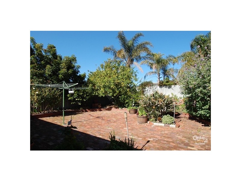 233 Wellington Road, Dianella WA 6059