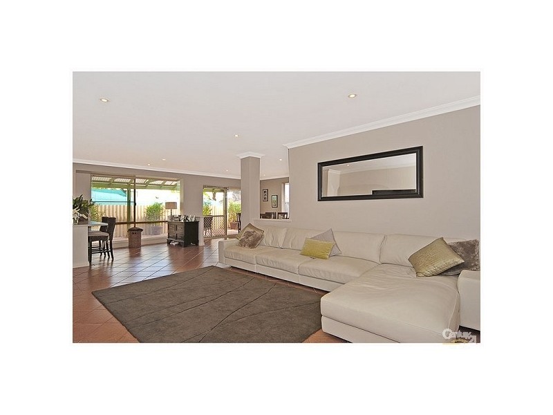 32A Langley Road, Bayswater WA 6053