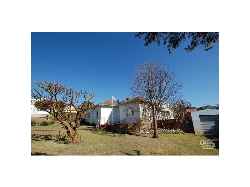 424 Hector Street, Yokine WA 6060