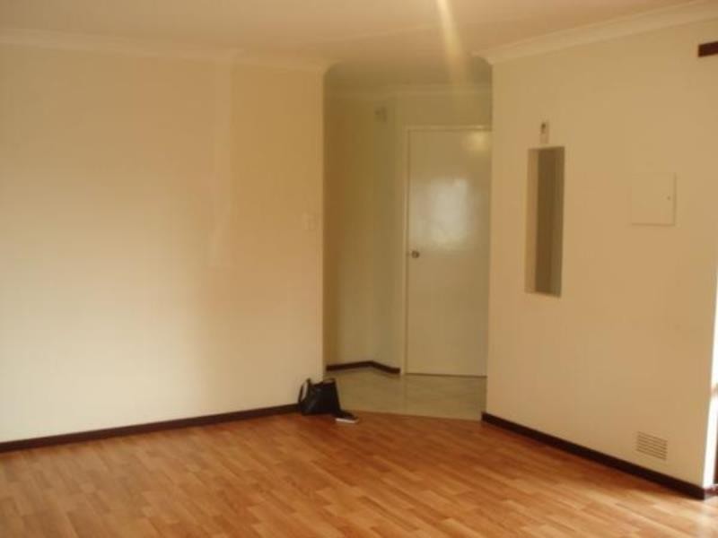 16 Salween Place, Beechboro WA 6063
