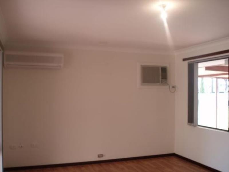 16 Salween Place, Beechboro WA 6063
