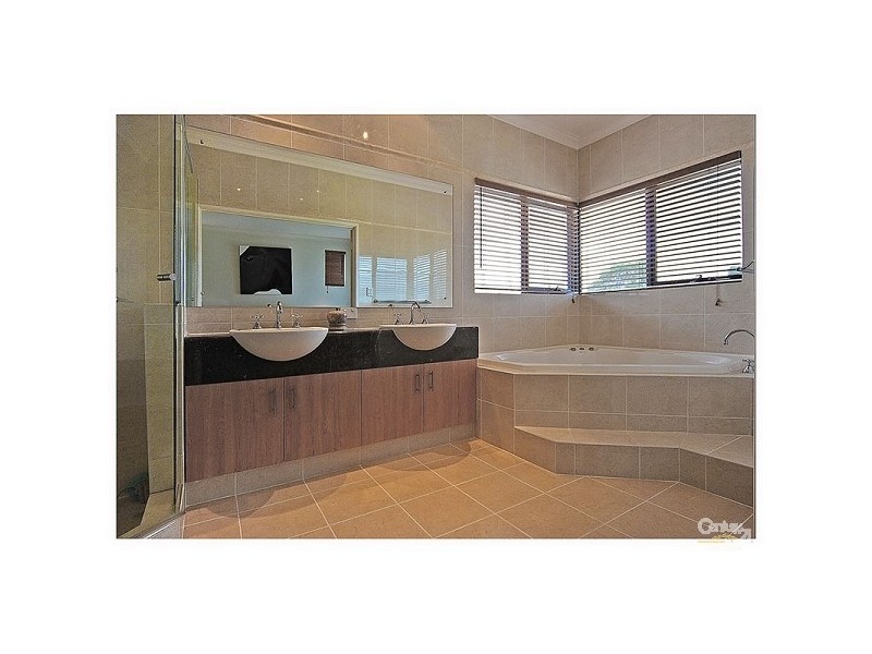 13 Derril Avenue, Dianella WA 6059