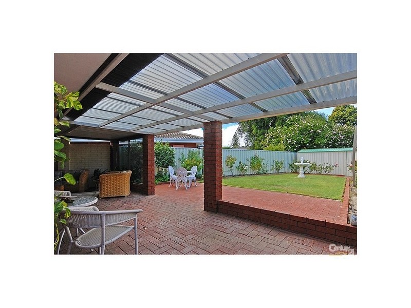 2 Dreyfus Place, Dianella WA 6059