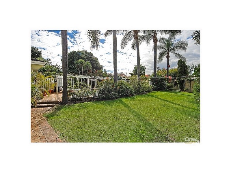 32 Shannon Road, Dianella WA 6059