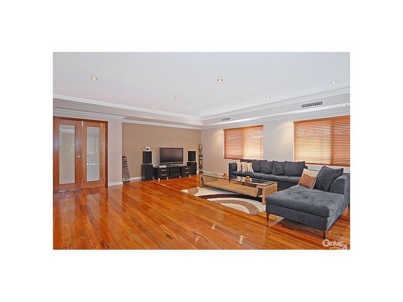 36a Collins Street, Yokine WA 6060