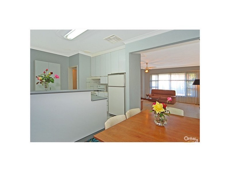 27 Elabana Crescent, Dianella WA 6059