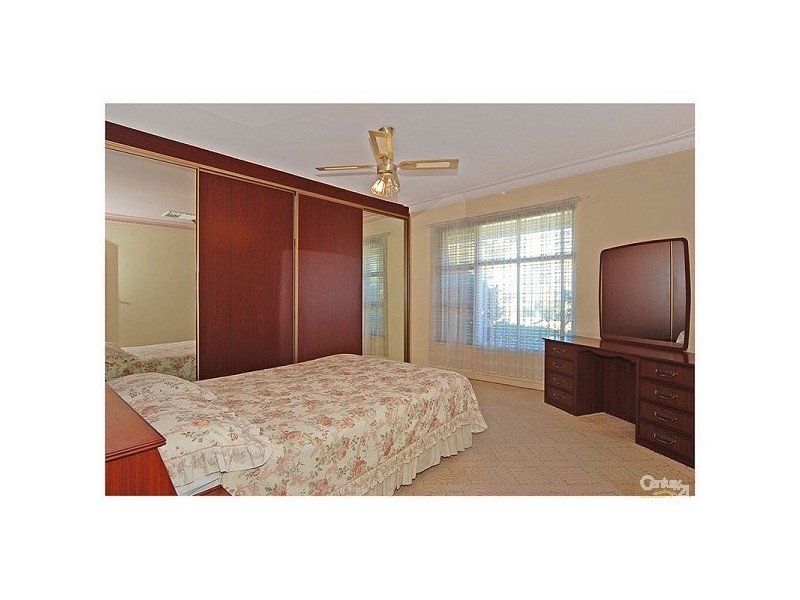 27 Elabana Crescent, Dianella WA 6059