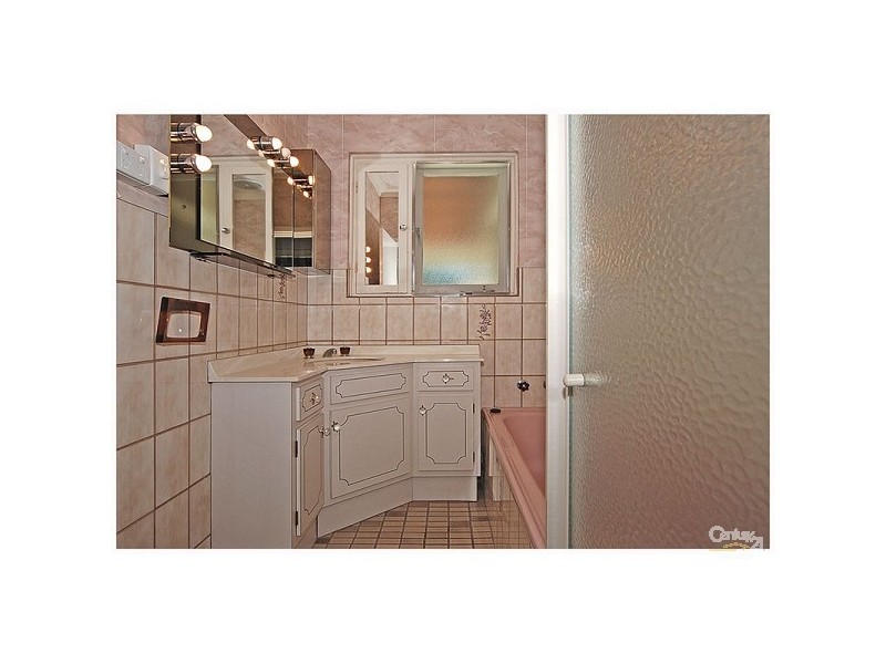 27 Elabana Crescent, Dianella WA 6059