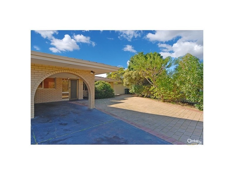 8b Clevedon Place, Kallaroo WA 6025