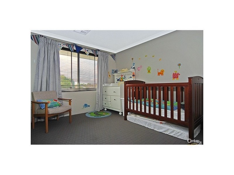 31 Rothbury Road, Embleton WA 6062