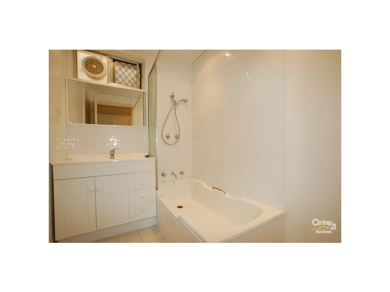 4-92 Alexander Drive, Dianella WA 6059