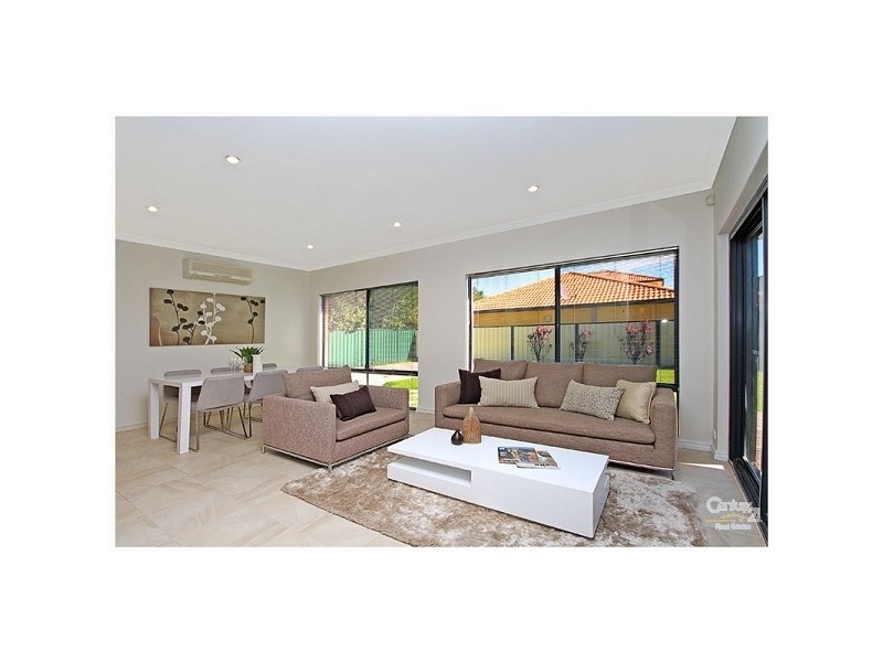 6 Casa Place, Inglewood WA 6052