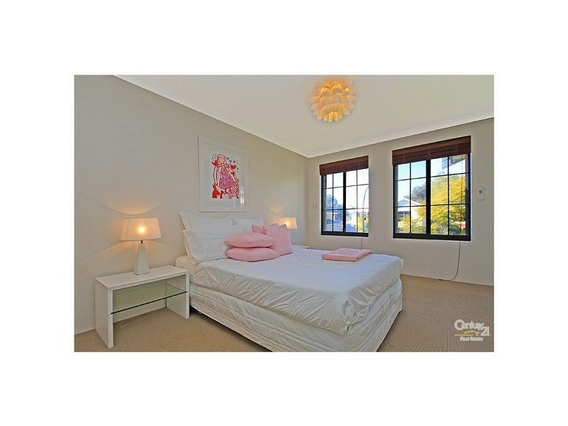 6 Casa Place, Inglewood WA 6052