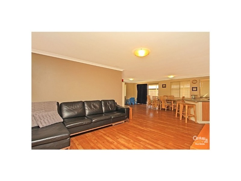 4 Ranthus Avenue, Beechboro WA 6063