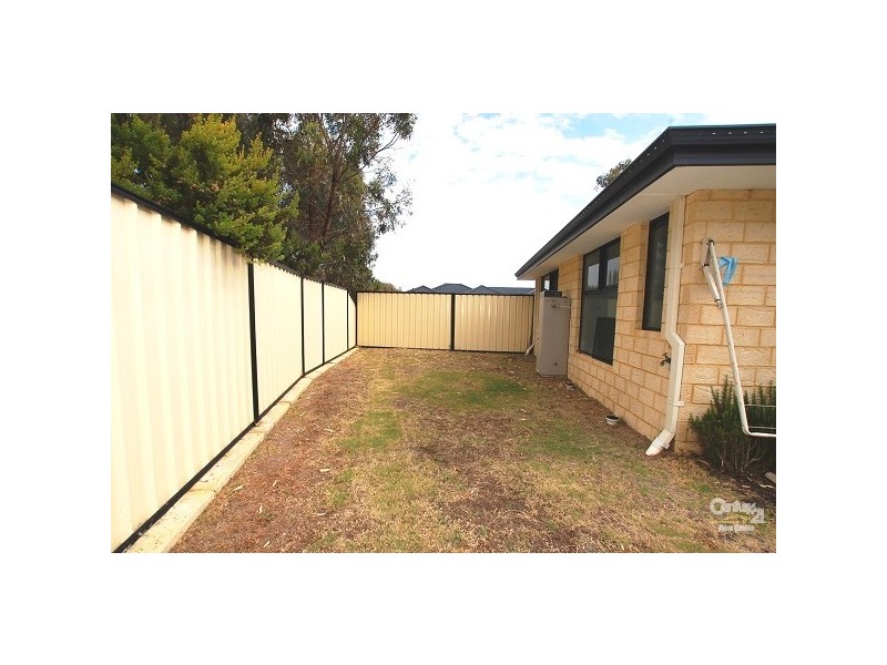 27 Yaroomba Place, Clarkson WA 6030