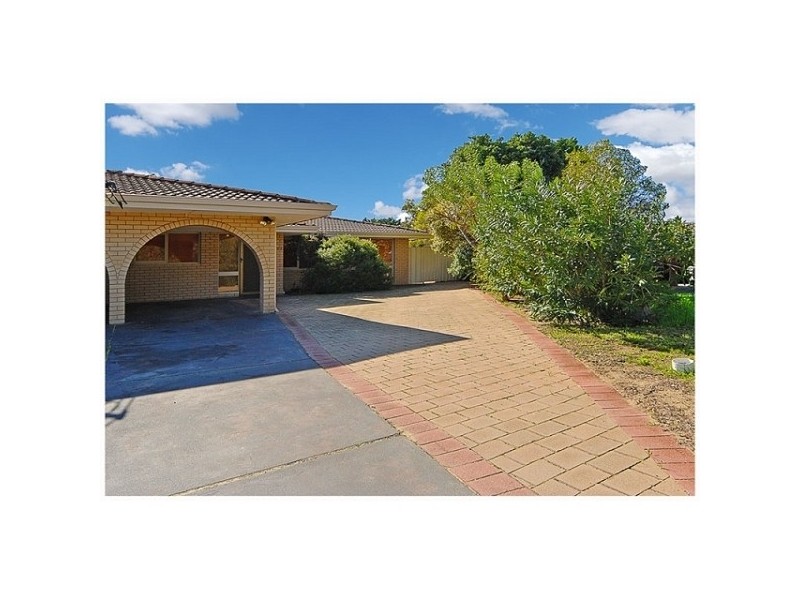 8B Clevedon Street, Kallaroo WA 6025