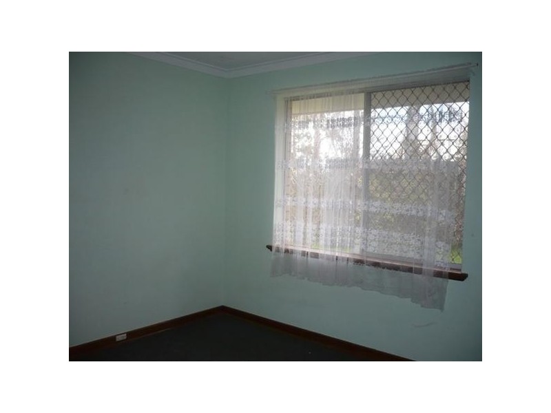 80 Iolanthe Street, Bassendean WA 6054