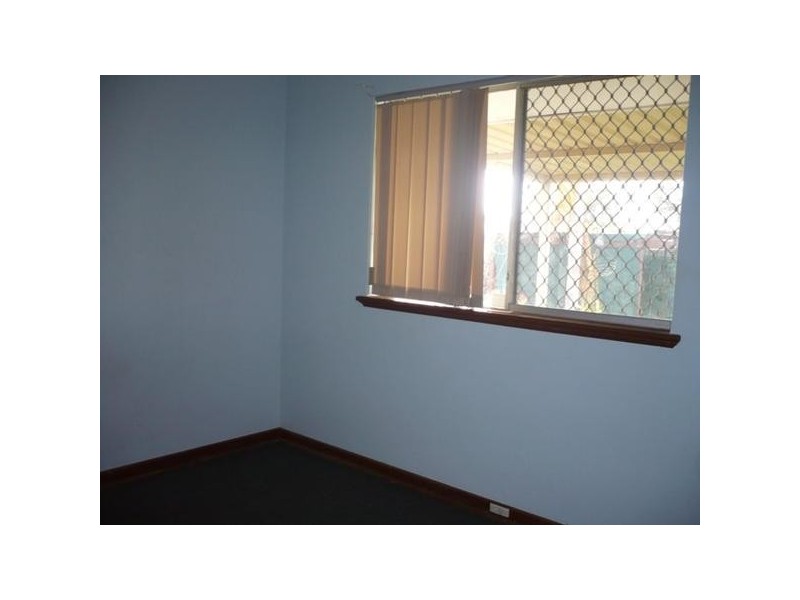 80 Iolanthe Street, Bassendean WA 6054