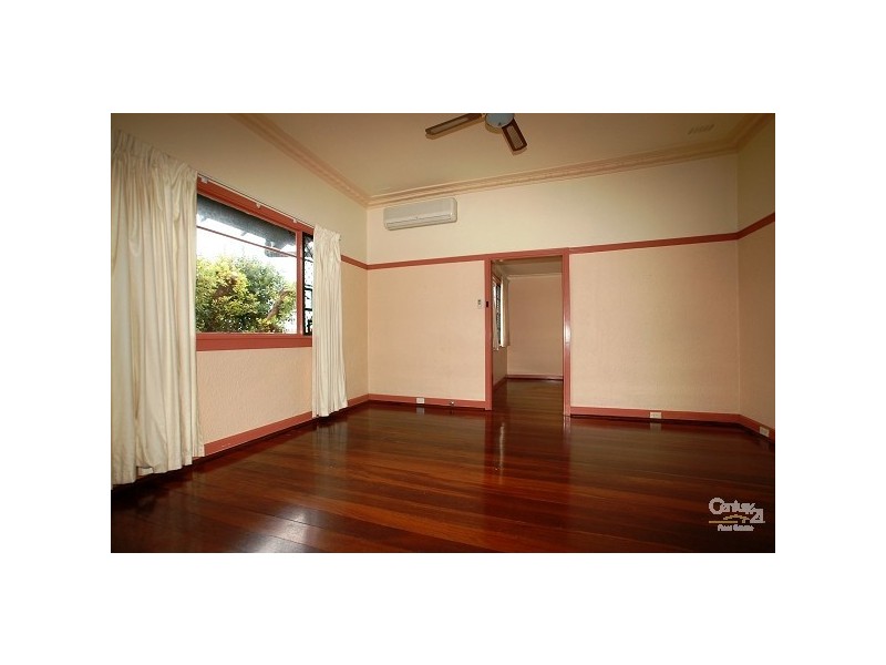 1 Whittaker Street, Bayswater WA 6053