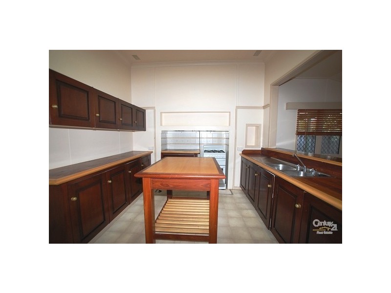 1 Whittaker Street, Bayswater WA 6053