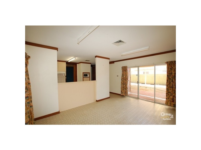 12 Golding Street, Dianella WA 6059