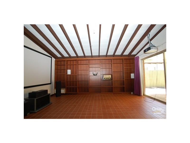 12 Golding Street, Dianella WA 6059