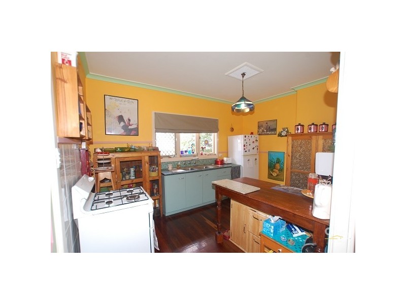 12 Feredy Street, Embleton WA 6062