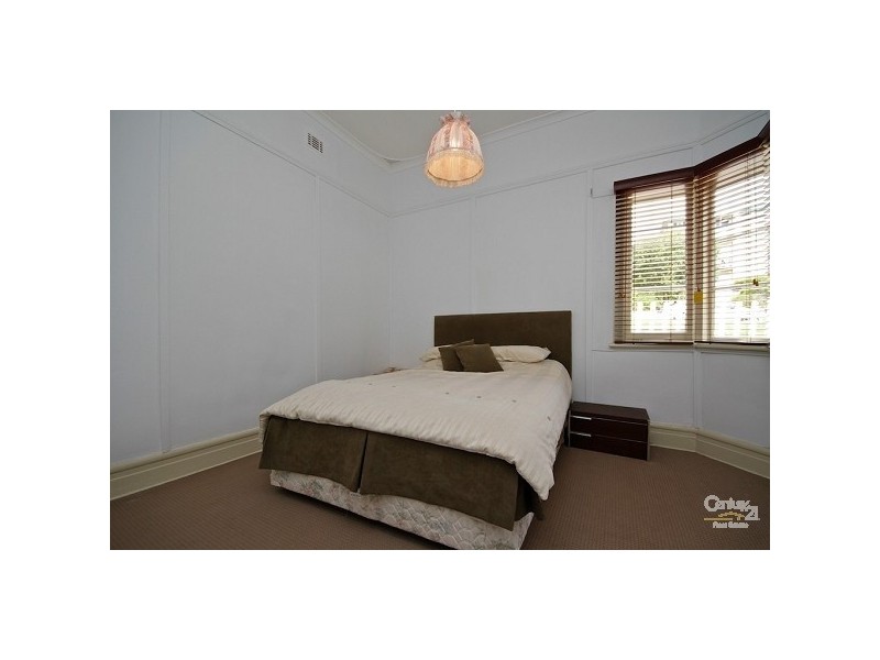 39 Carrington Street, Inglewood WA 6052