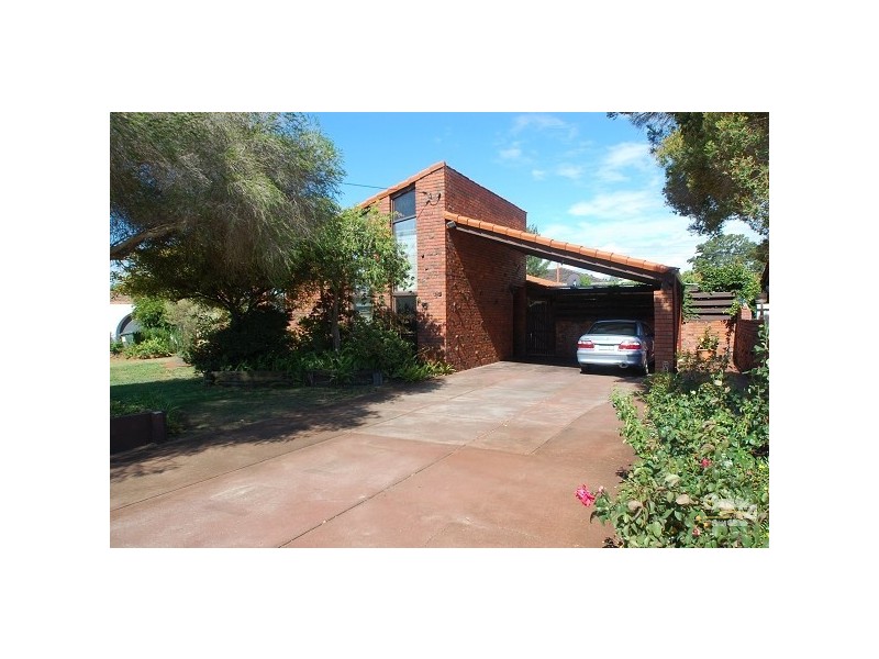 16 Golding Street, Dianella WA 6059