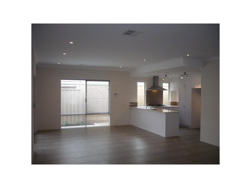 1/96 Boulton Street, Dianella WA 6059