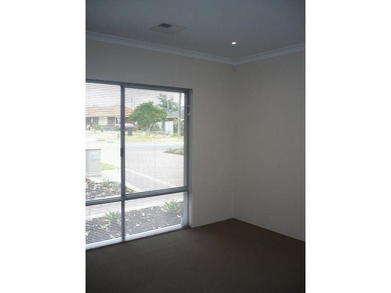 1/96 Boulton Street, Dianella WA 6059