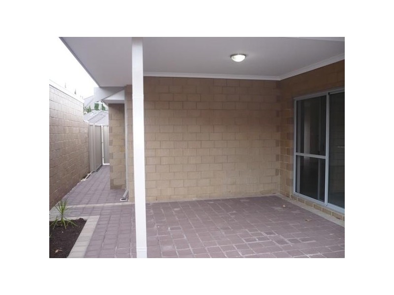 2/96 Boulton Street, Dianella WA 6059