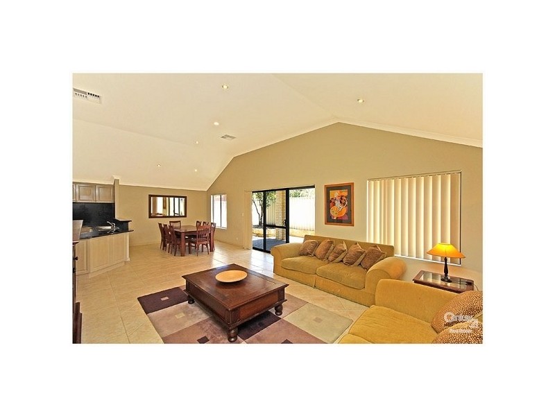 323 Cape Street, Yokine WA 6060