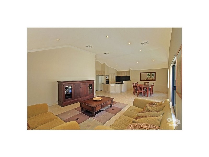 323 Cape Street, Yokine WA 6060