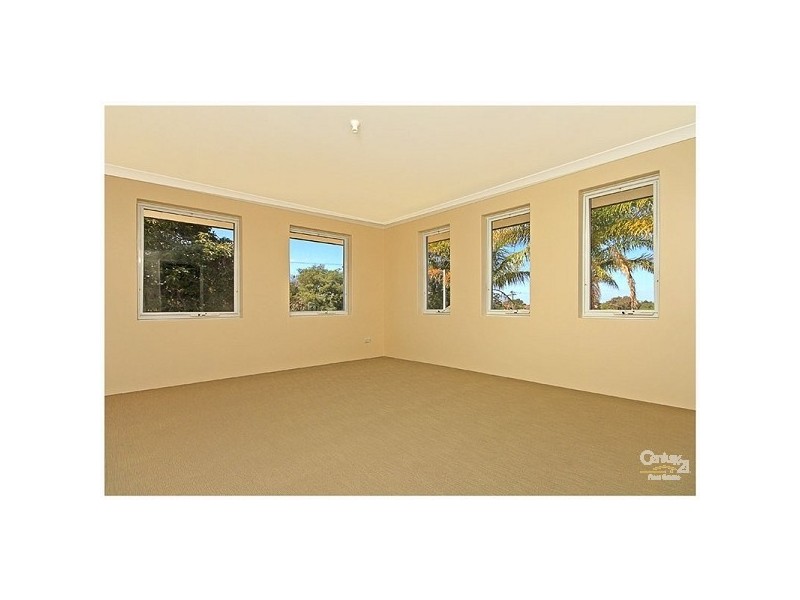 38 b Eastbourne Crescent, Nollamara WA 6061