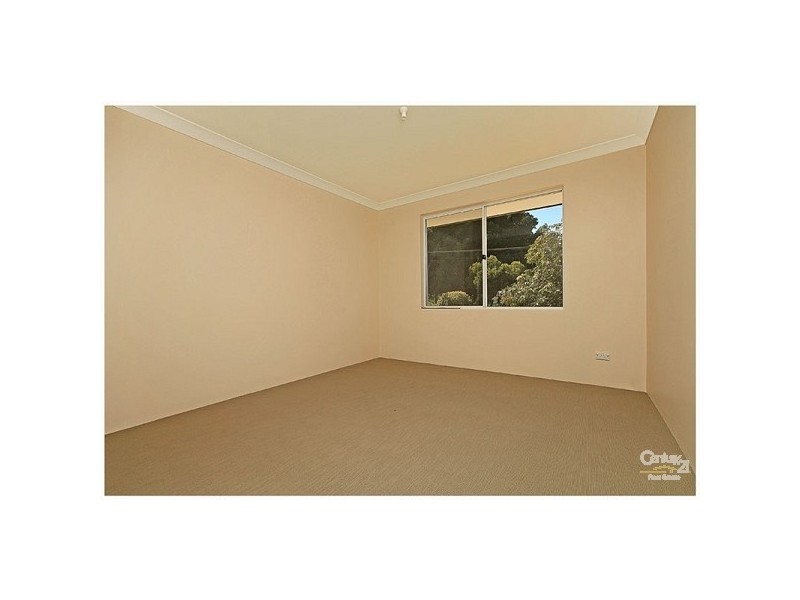 38 b Eastbourne Crescent, Nollamara WA 6061