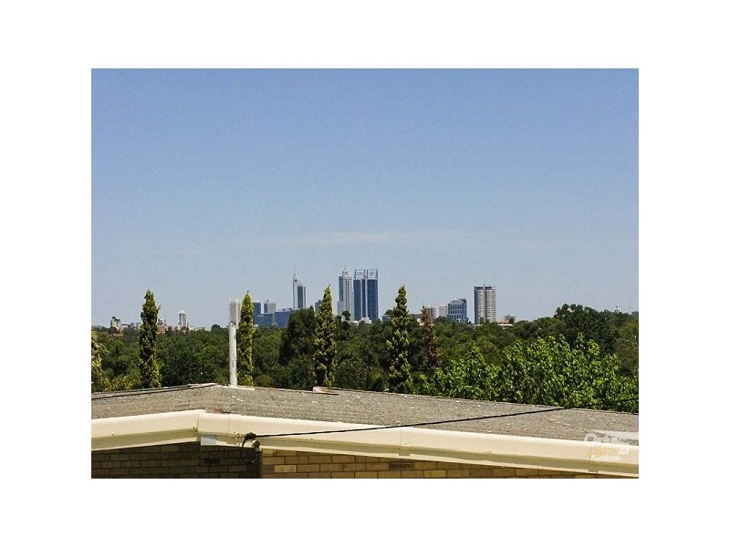 10 Elabana Crescent, Dianella WA 6059