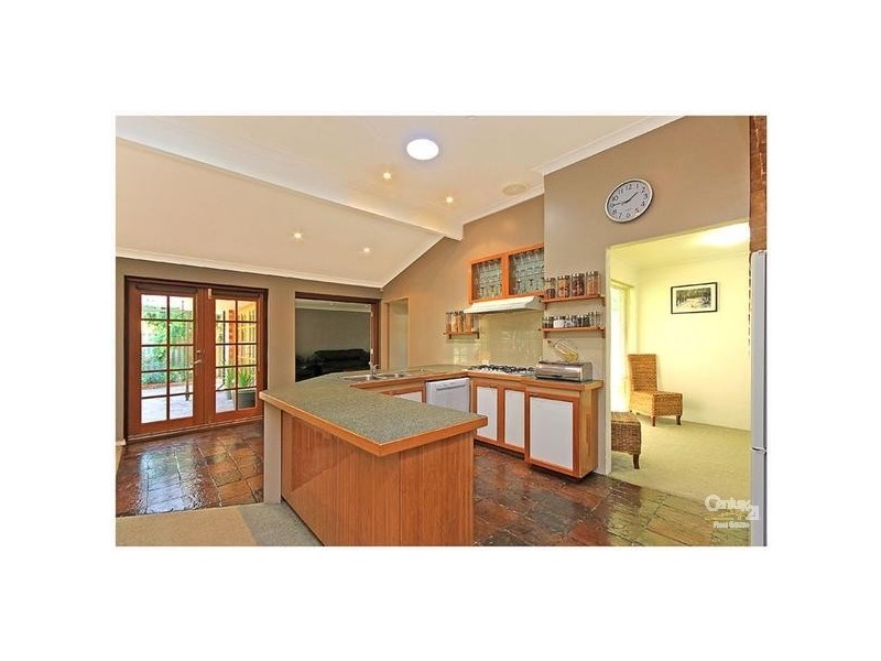 3 Blackthorn Road, Eden Hill WA 6054