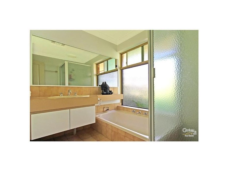 3 Blackthorn Road, Eden Hill WA 6054